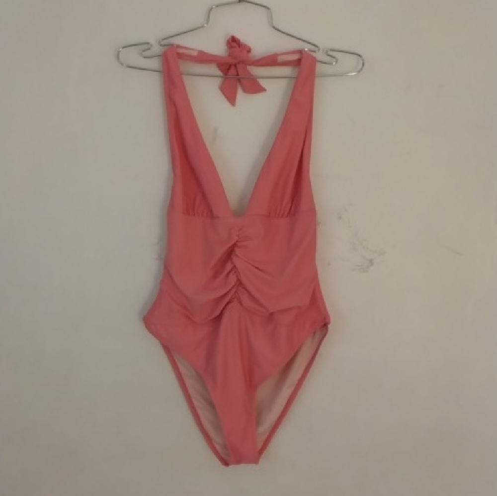 Cupshe Pink Ruched Plunge Halter One-Piece Swimsuit - Picture 4 of 7